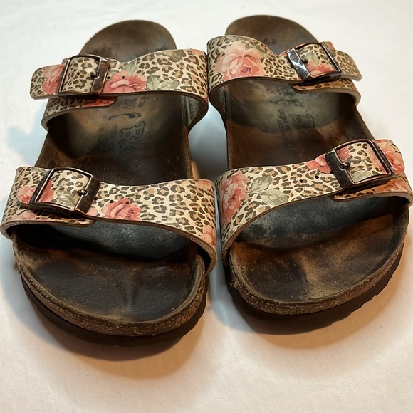 Birki’s by Birkenstock Cheetah Pink Rose Design Two Strap Slide Sandals Sz 36 - Picture 3 of 8